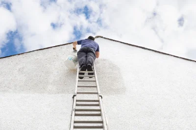 Peinture extérieure à Rostrenen — façades et ravalement